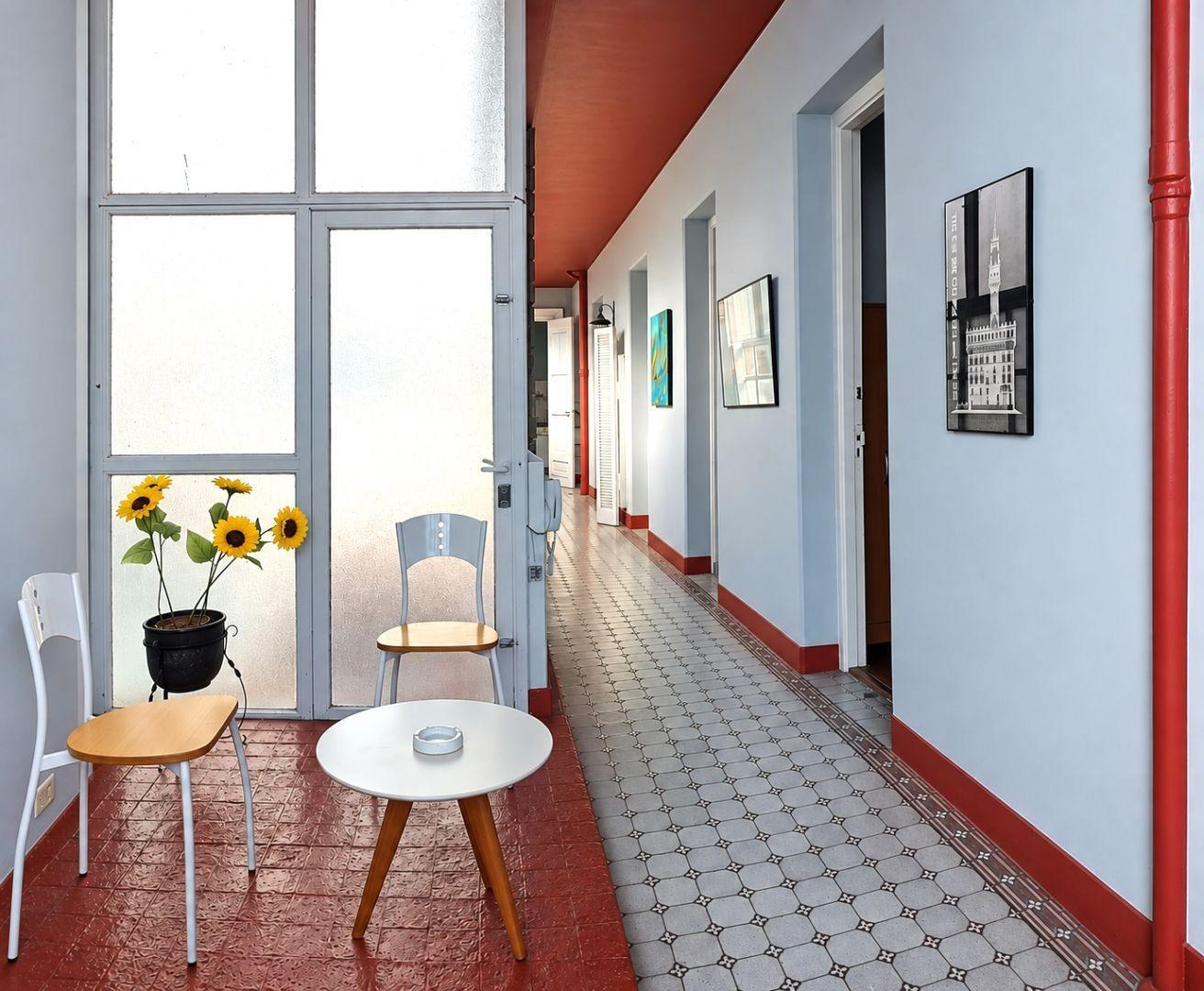 Foto de Av Rivadavia 1200 Monserrat 3amb y 1/2 2bañ u$ 112.000, imagen 1