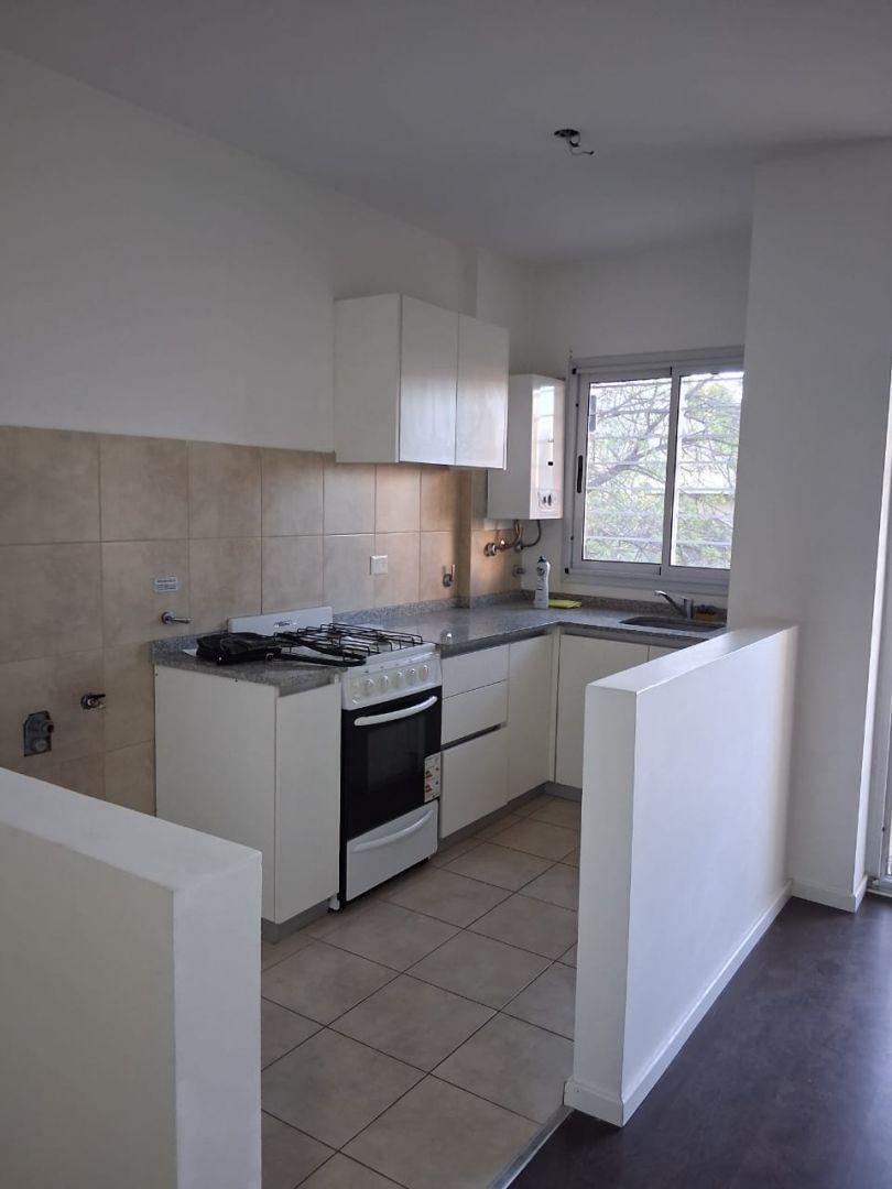 Foto de Tres Arroyos 3000 Villa Sta Rita 1amb frente u$ 68.000, imagen 5