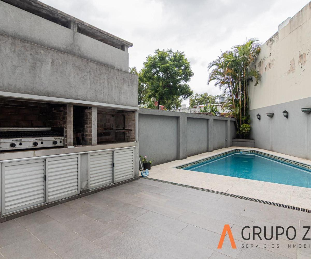 Hermosa Casa en Villa del Parque con Pileta 2