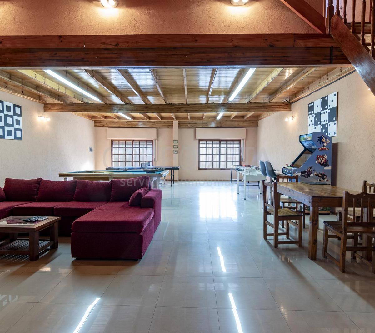 Casa en Villa del Parque con Pileta y Quincho 5