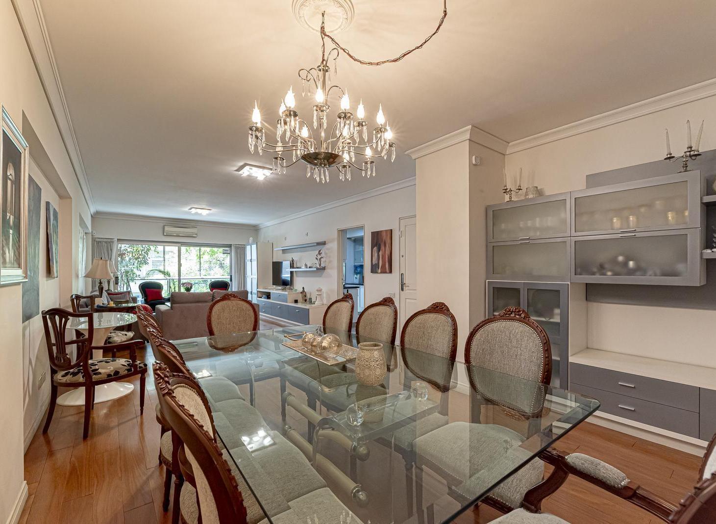 Venta 4 Ambientes al frente. Las Cañitas. 2 Cocheras. Con Amenities. 145m2. Con Baulera.