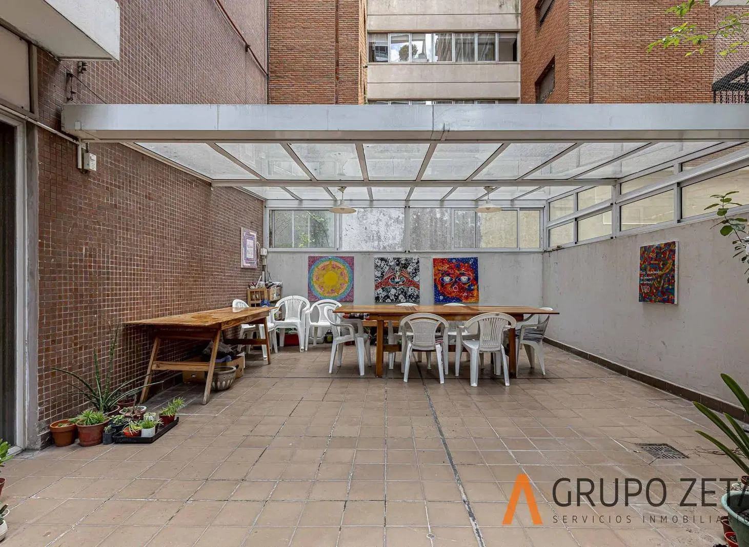 Departamento en Venta 6 Ambientes con Patios, Parrilla, Cochera y Palier Privado 3