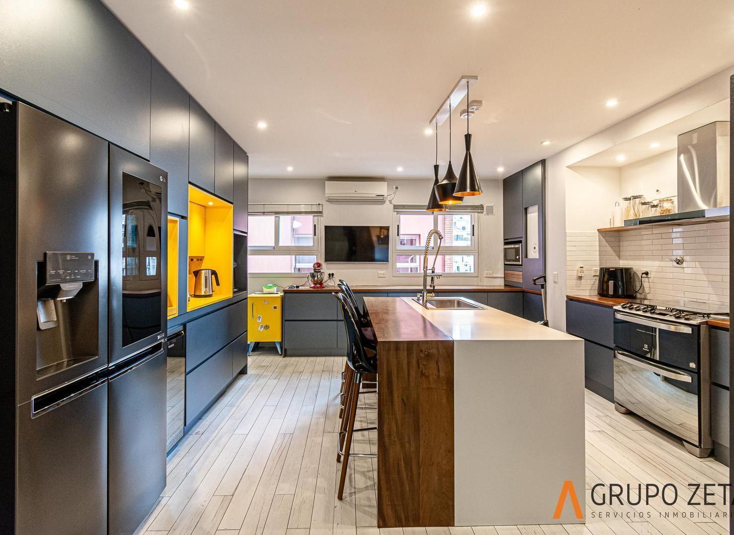 Foto de DEPARTAMENTO DE 4 AMBIENTES CON TERRAZA Y PARRILLA EN LAFINUR AL 3200, imagen 2