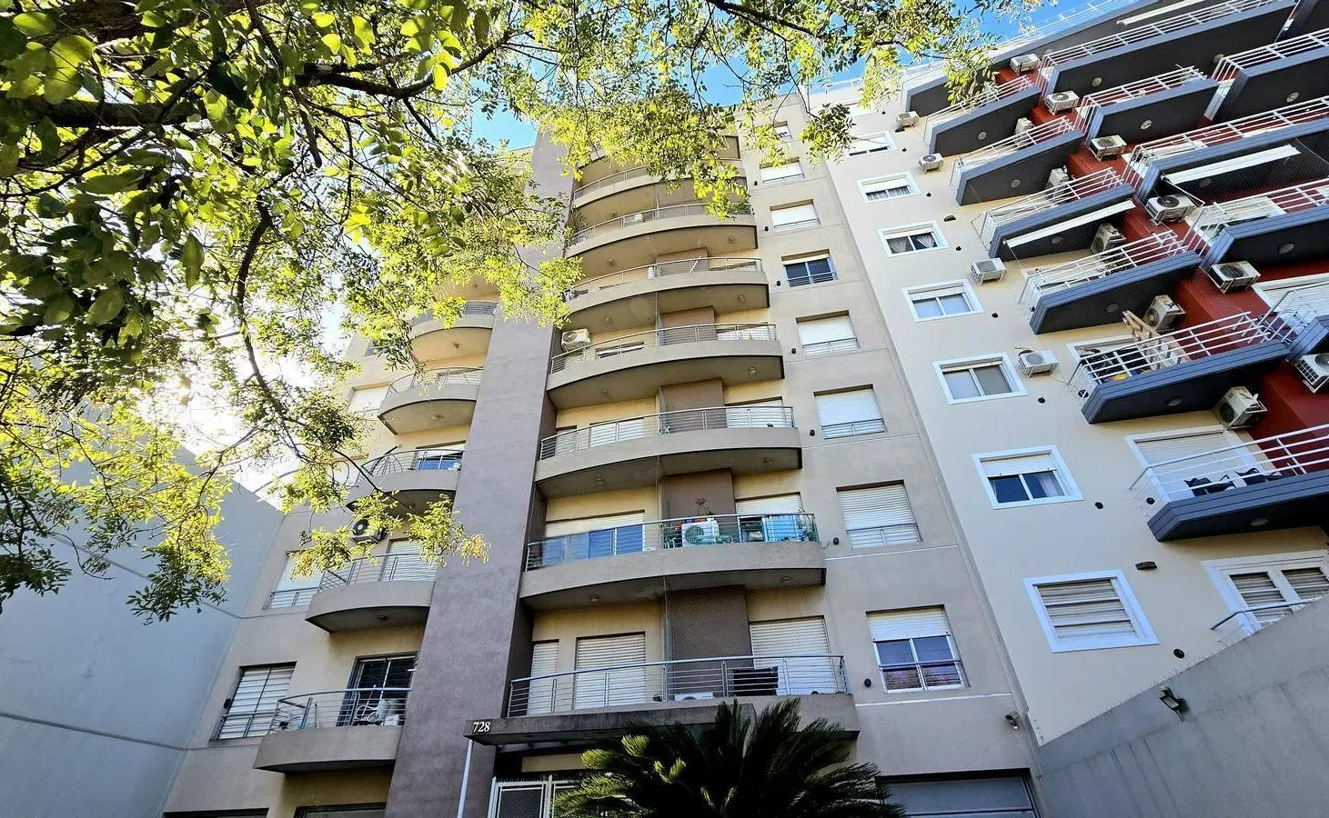 Venta Departamento 2 ambientes Moron 5