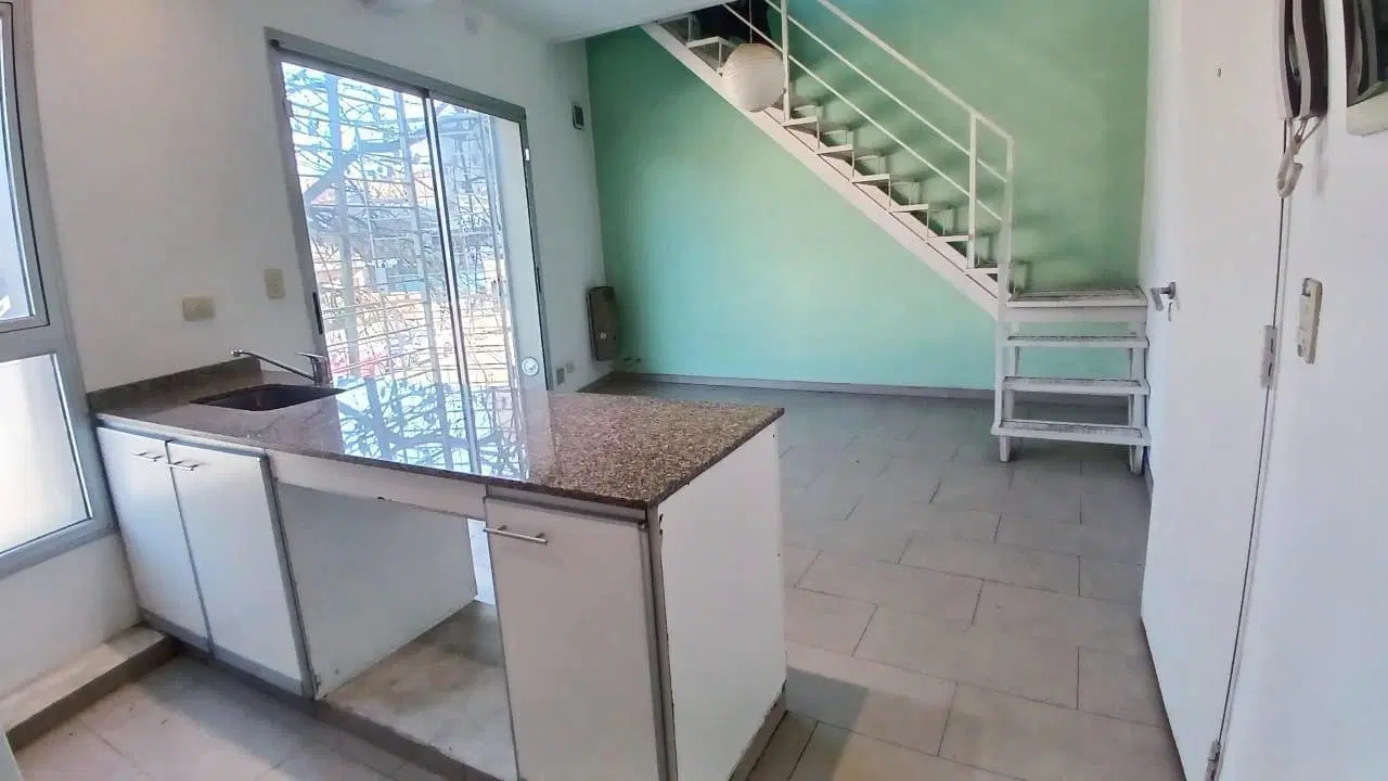 ALQUILER DE PH DE 2 AMBIENTES EN VILLA URQUIZA 5