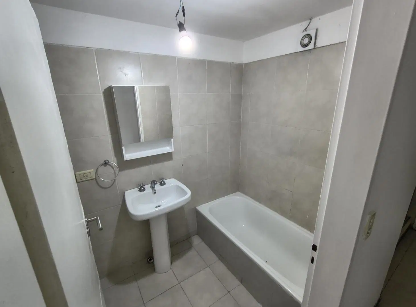 Departamento monoambiente alquiler balcón apto profesional San Telmo 4