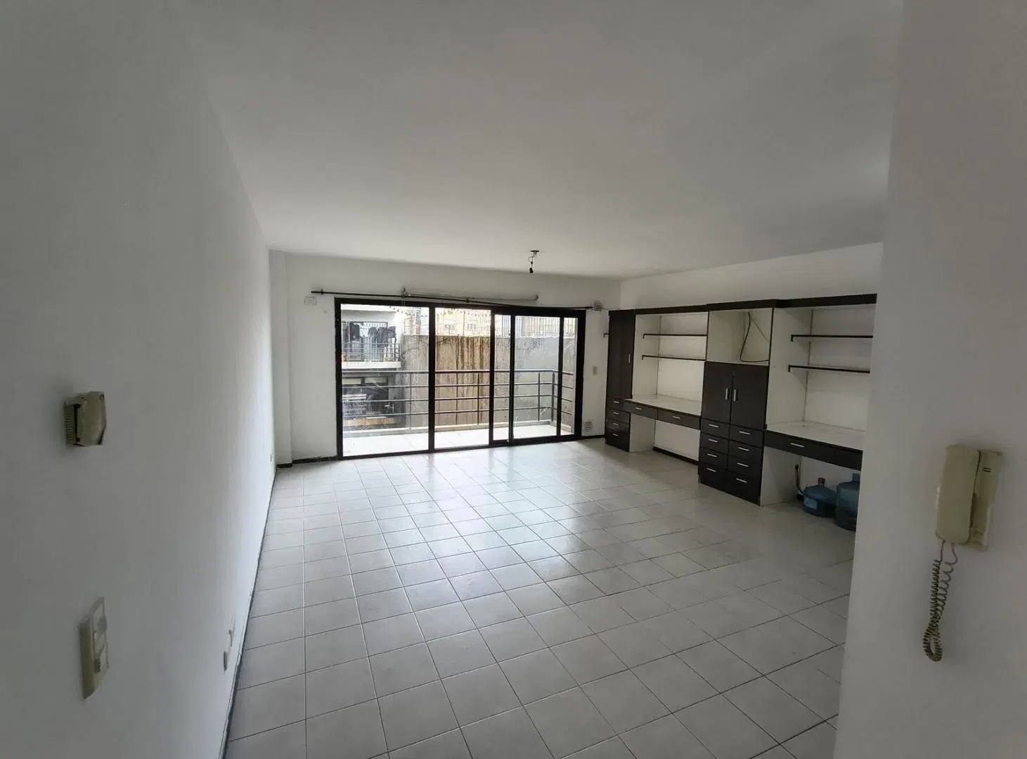 Departamento monoambiente alquiler balcón apto profesional San Telmo 3