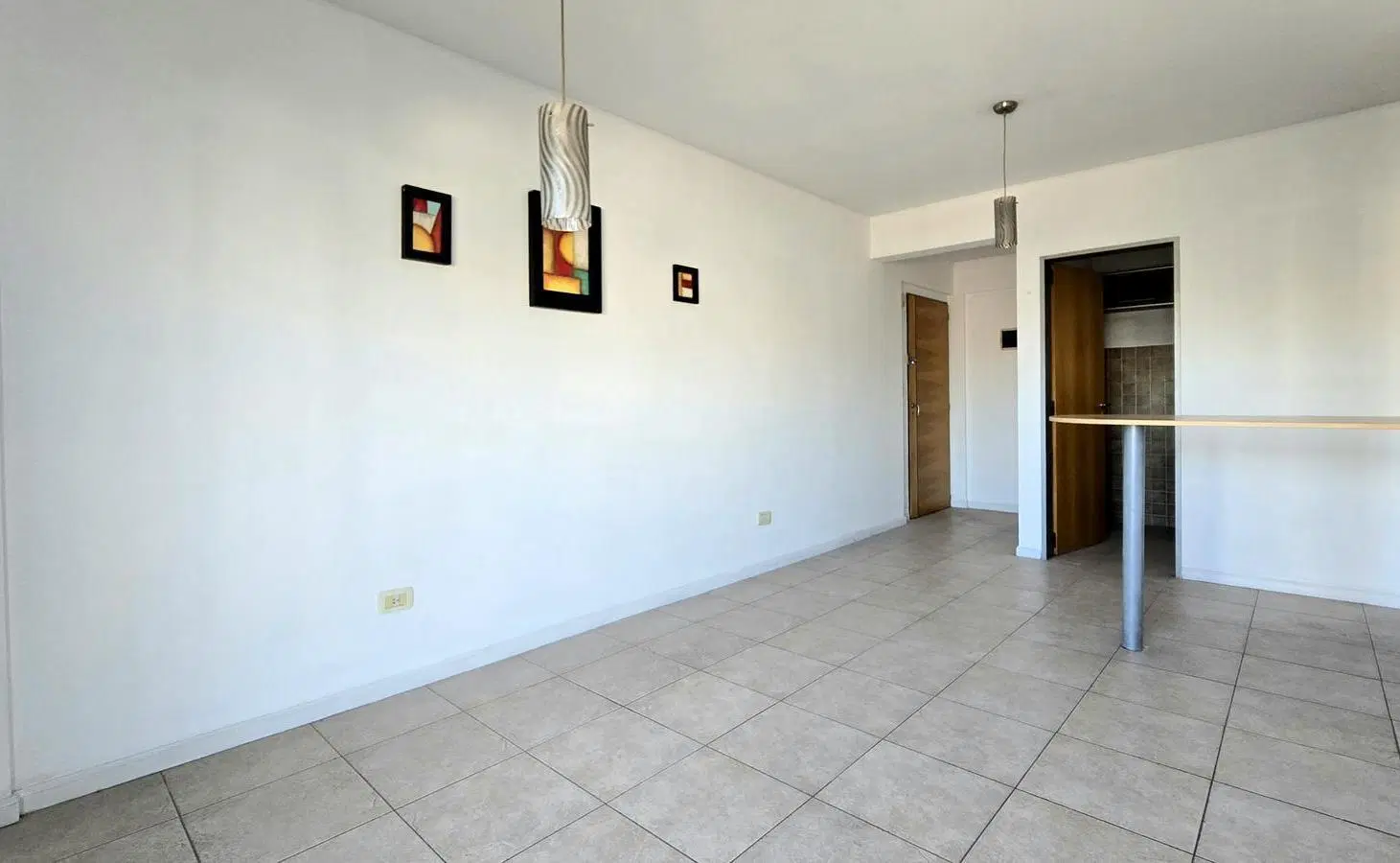 Venta Departamento 2 ambientes Moron al frente 5