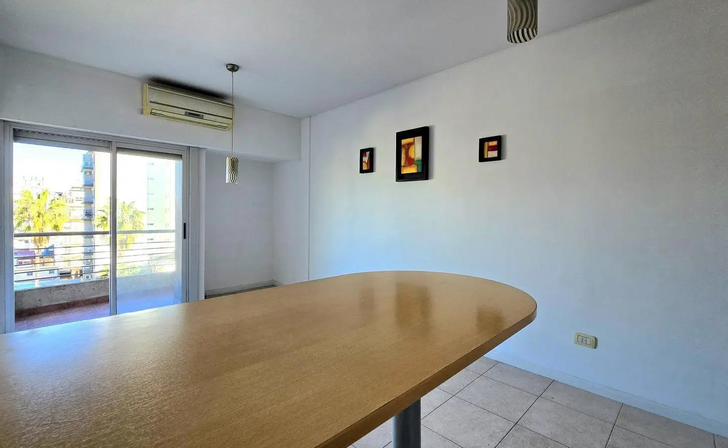 Venta Departamento 2 ambientes Moron al frente 3