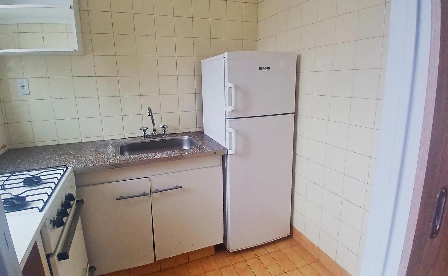 Foto de ALQUILER de Departamento de DOS ambientes en el centro muy luminoso, imagen 5