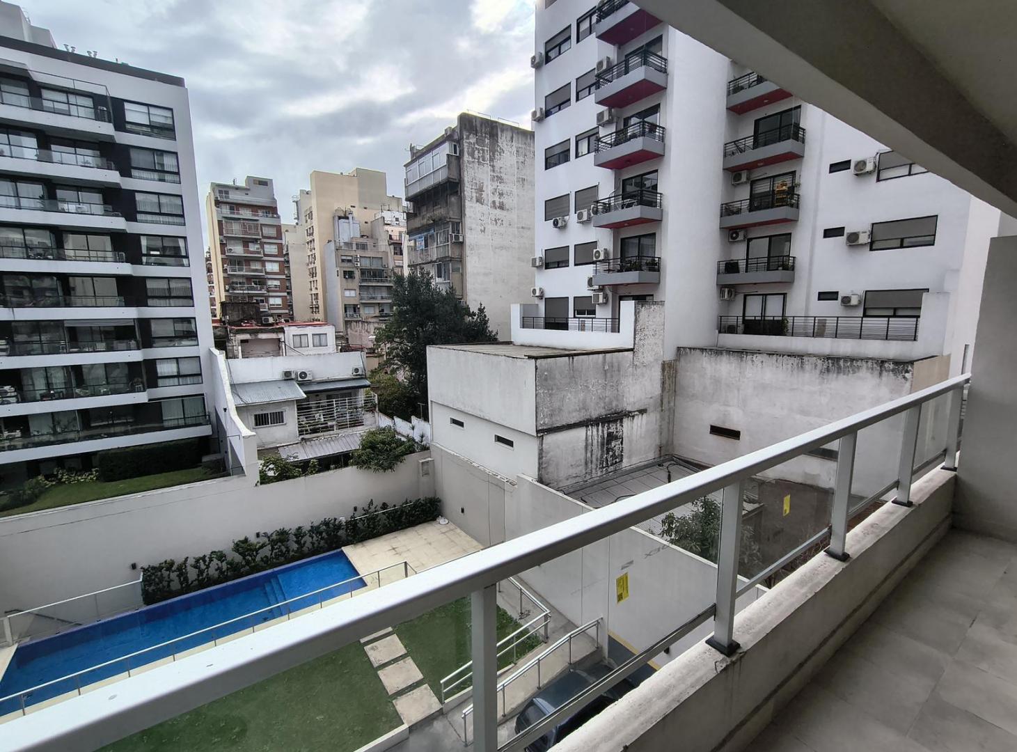 Foto de Departamento Monoambiente Alquiler Balcon Luminoso Pileta Sum, imagen 3