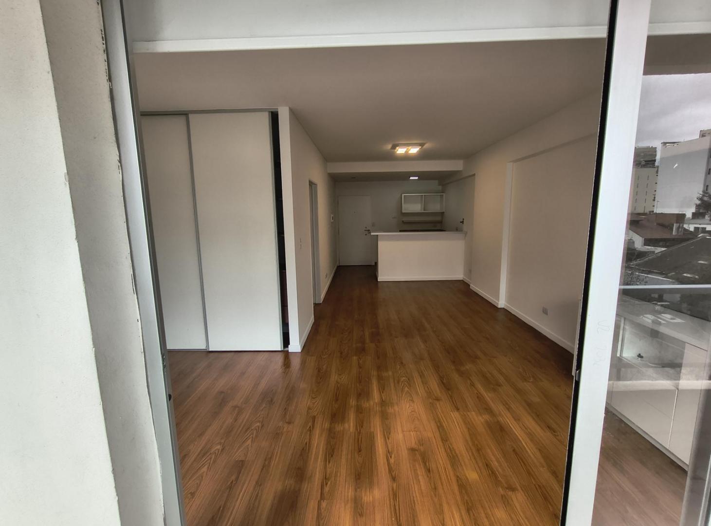Foto de Departamento Monoambiente Alquiler Balcon Luminoso Pileta Sum, imagen 4