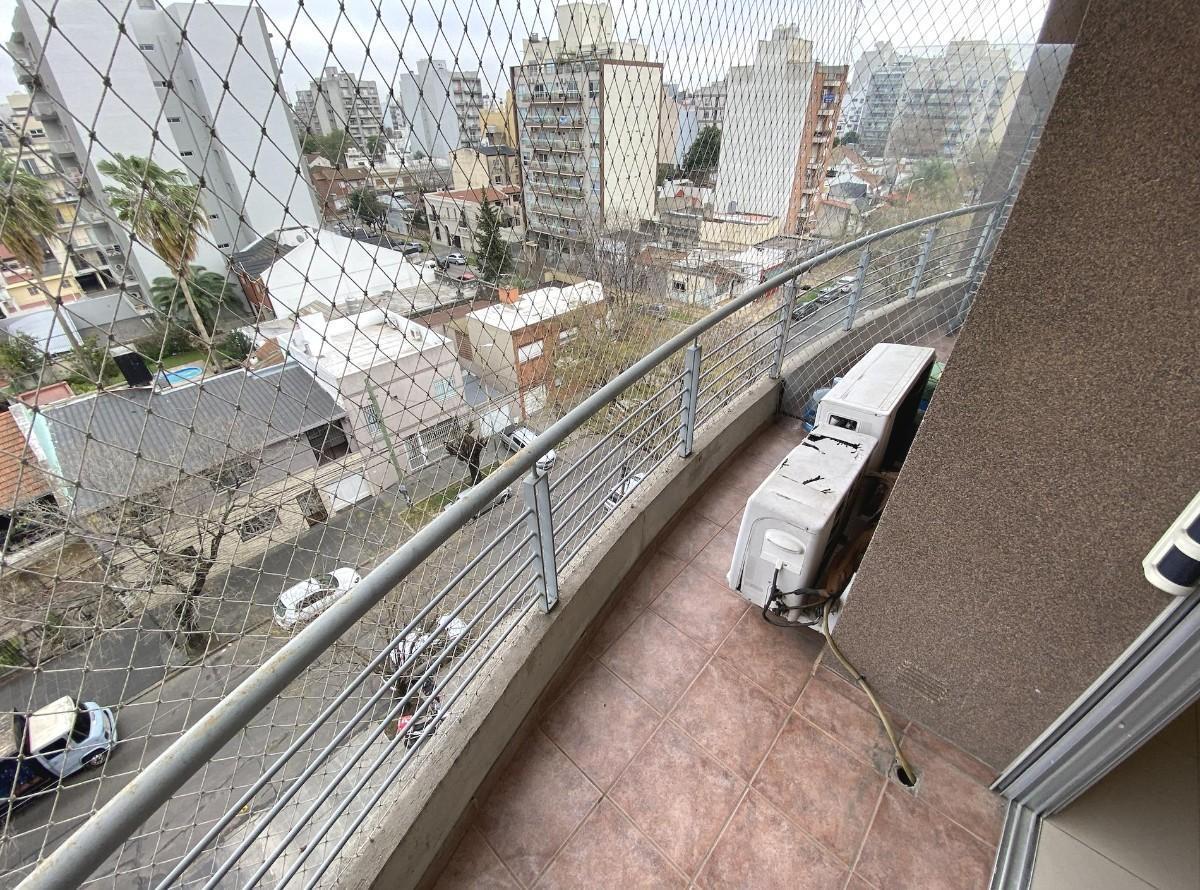 Foto de Departamento 2 ambientes en Morón con 2 cocheras, imagen 3