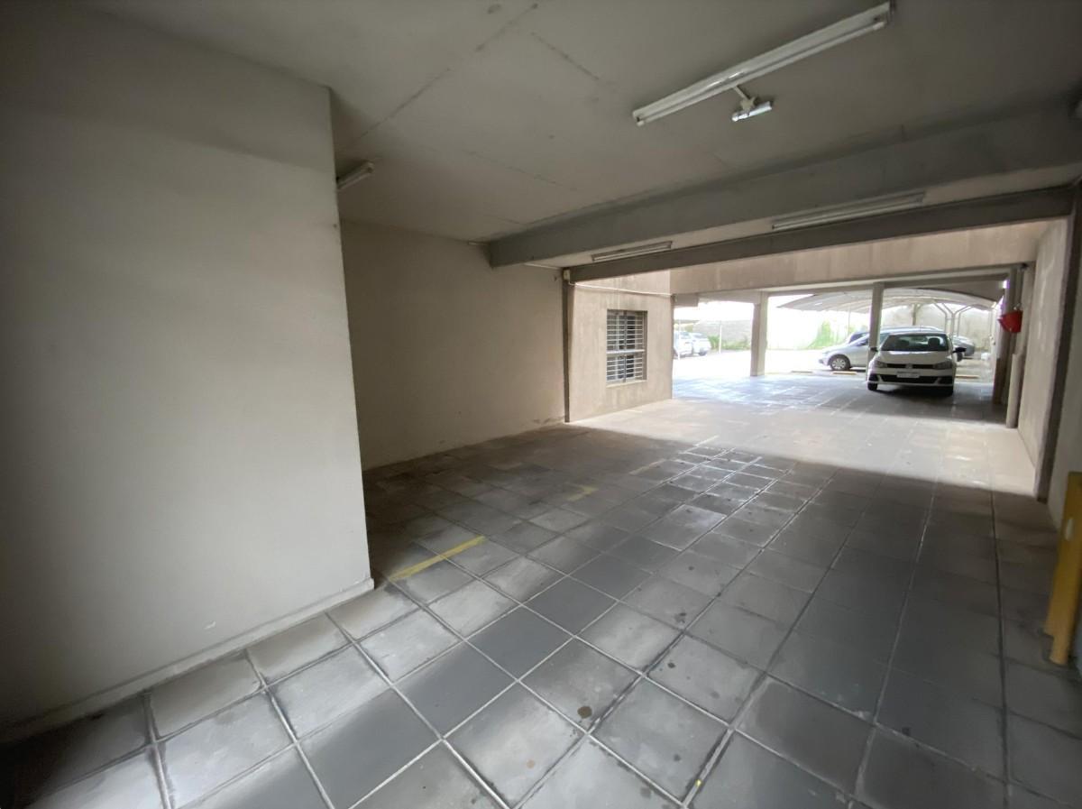 Foto de Departamento 2 ambientes en Morón con 2 cocheras, imagen 4