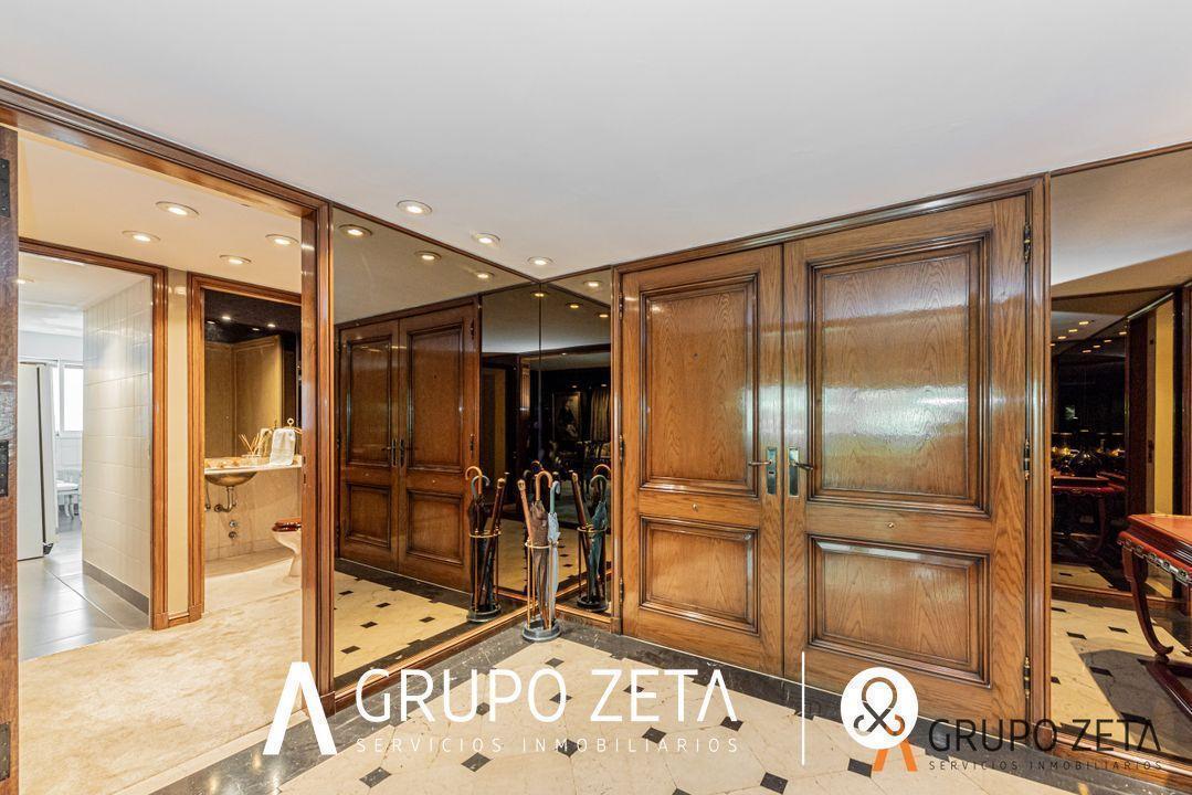 Foto de Departamento en venta en Palermo 7 ambientes Av. Del Libertador, imagen 3