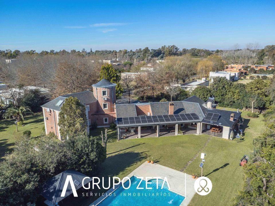 Foto de En Venta casa 6 ambientes Barrio Privado Lomas de Fatima con Pileta y, imagen 5