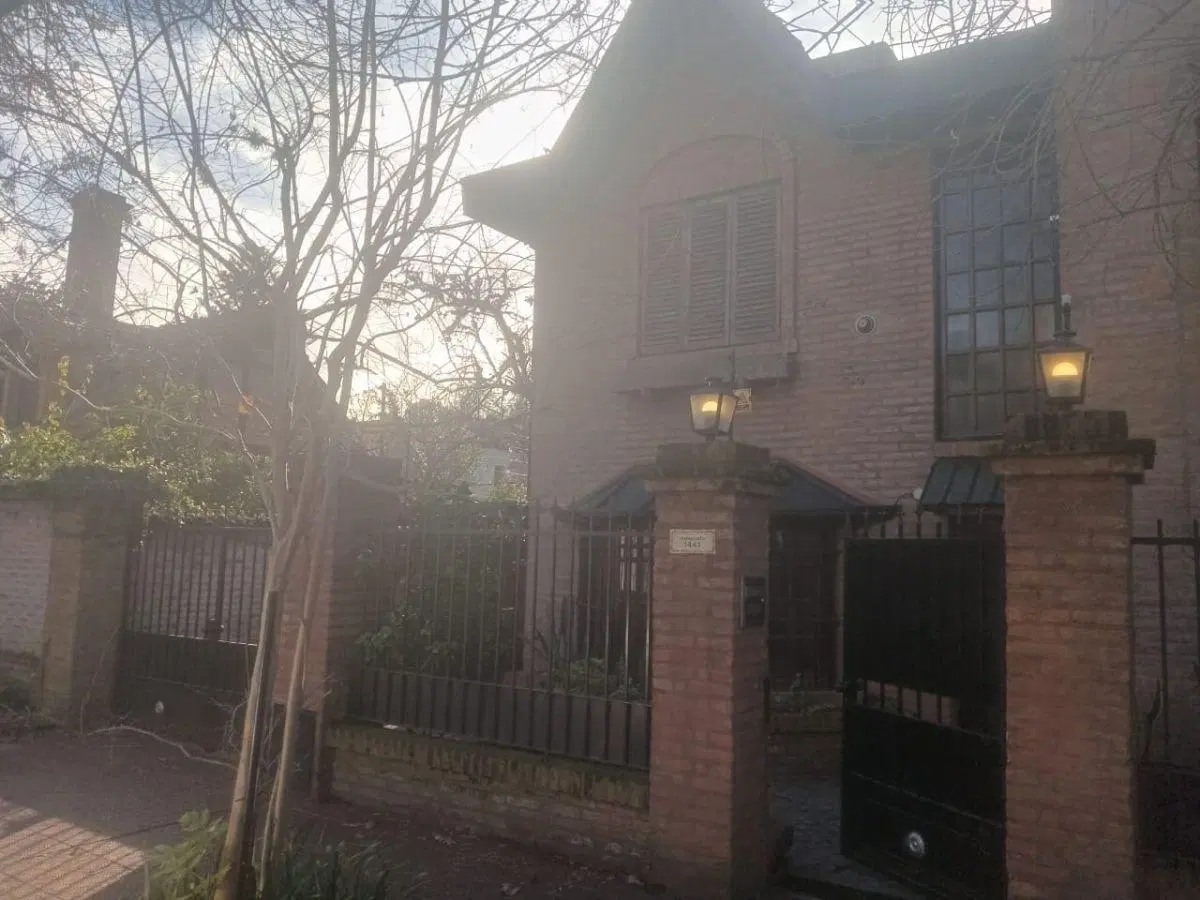 CASA EN ALQUILER SAN ISIDRO - PILETA AMPLIO 2