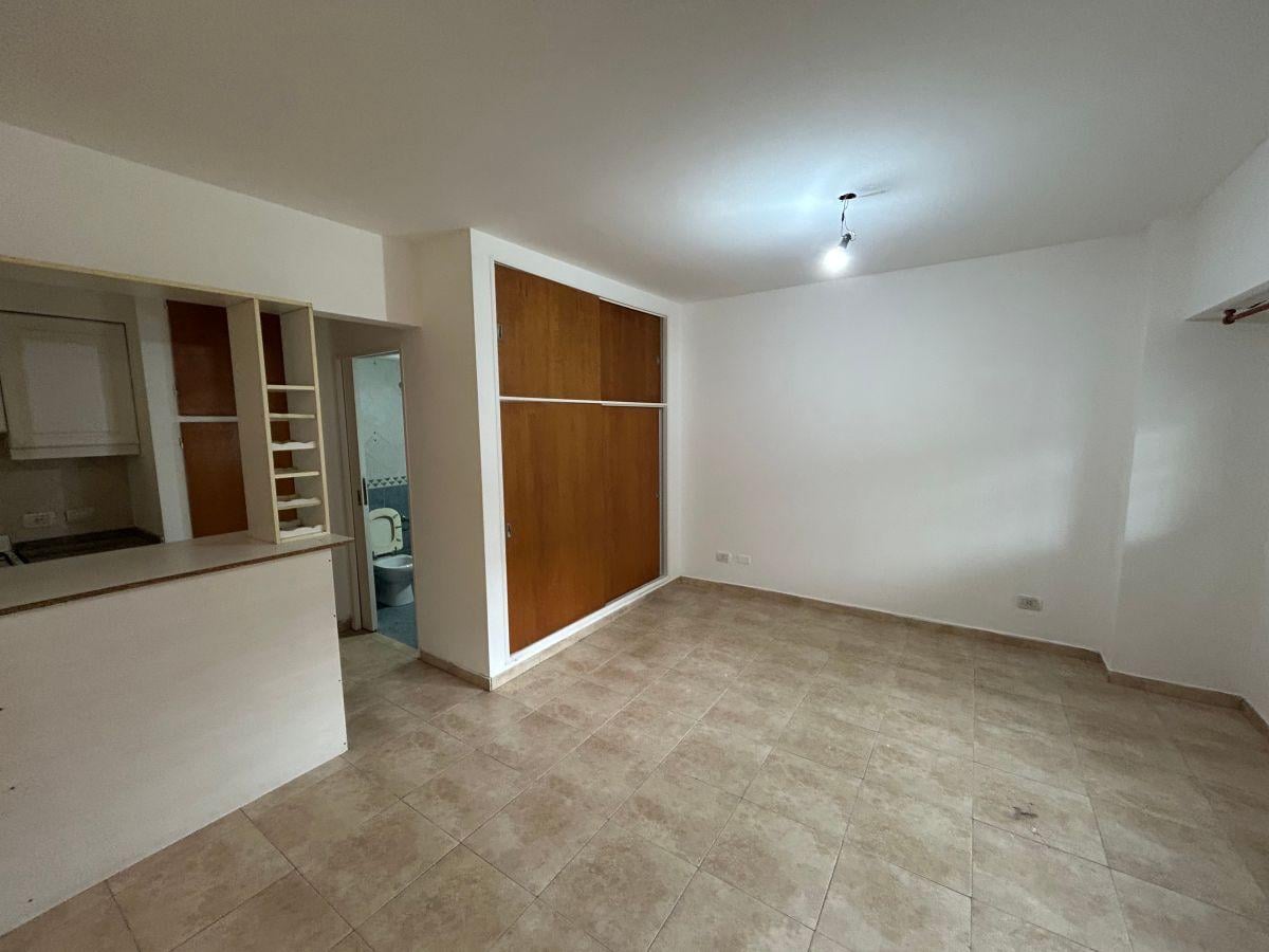 Foto de PH DE 1 AMBIENTE PLANTA BAJA, imagen 4