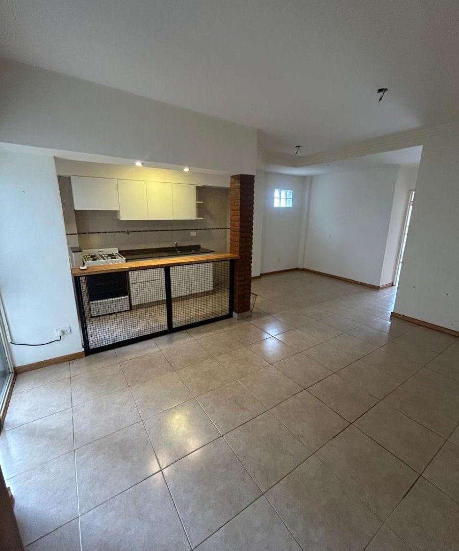 Foto de DEPARTAMENTO 2 AMBIENTES CON COCHERA, imagen 1