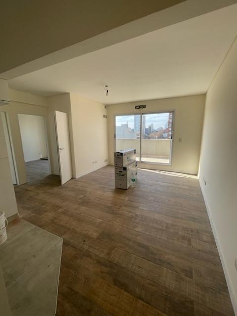Atipico 3 Ambientes con Baño y Toilette Balcon y Terraza de 24 m Propia! 5