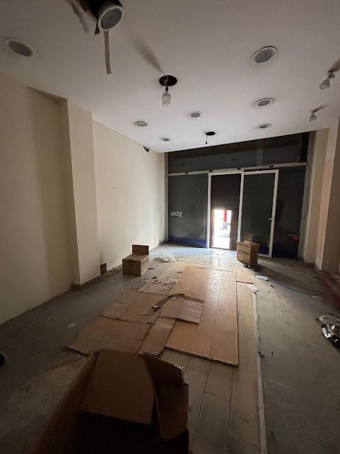 Foto de Local Comercial en el corazon de Once ! Tucuman y Larrea venta-alquiler, imagen 4