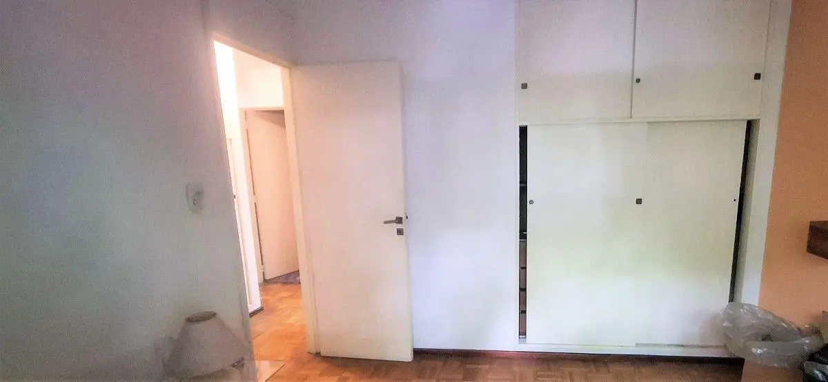 Muy buen tres ambientes con balcón en exclusiva zona de Belgrano, con patio cerca de Barrancas 8