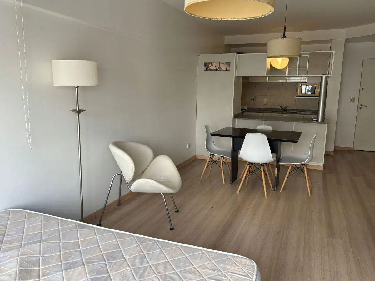 Ambiente con muebles Billinghurst y Paraguay 3