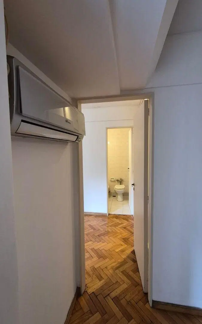 Excelente departamento de dos ambientes con balcón lateral en exclusiva zona de Palermo Chico 5