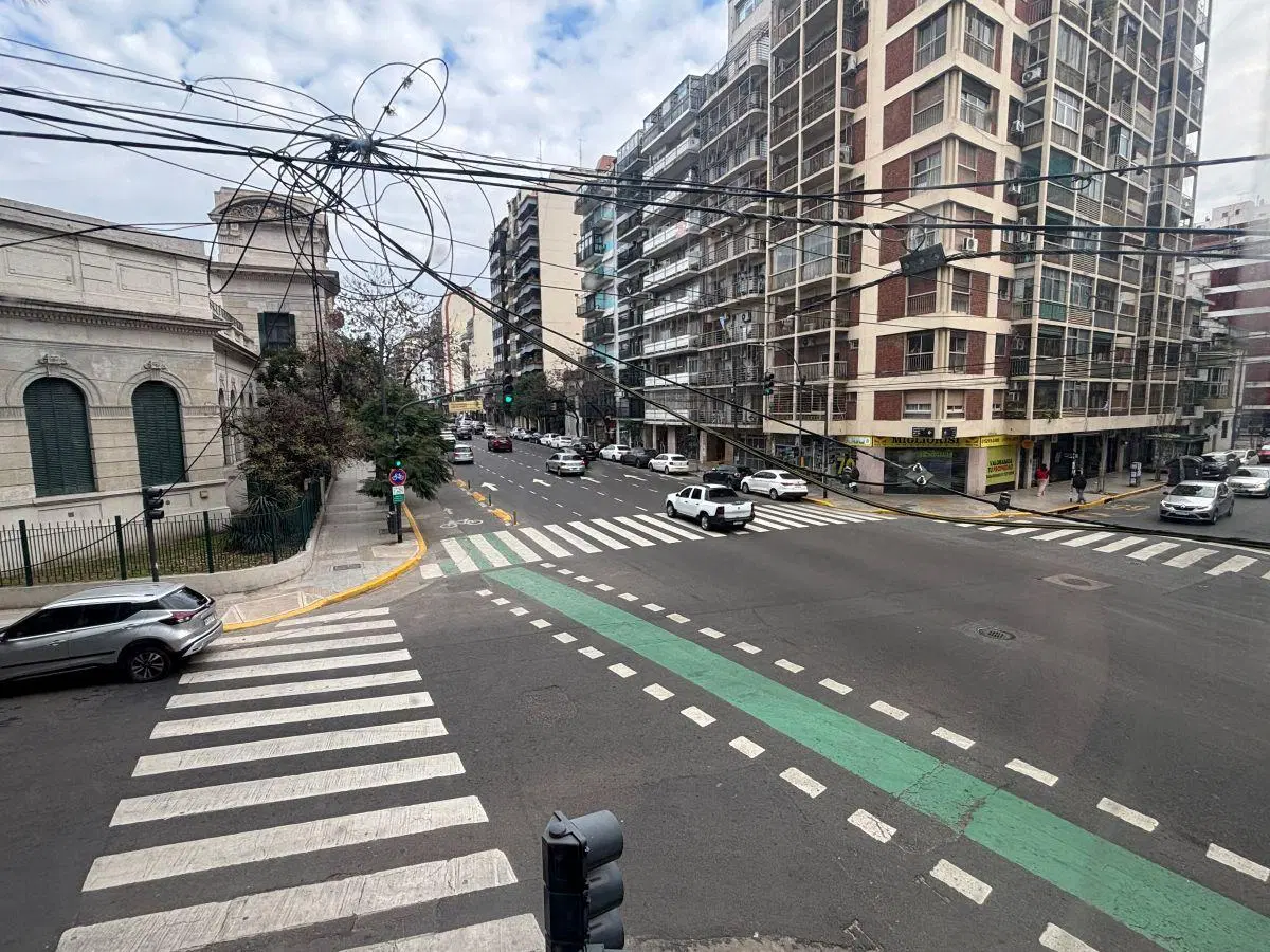 Cuatro ambientes a metros del Parque Centenario a Mejorar 5