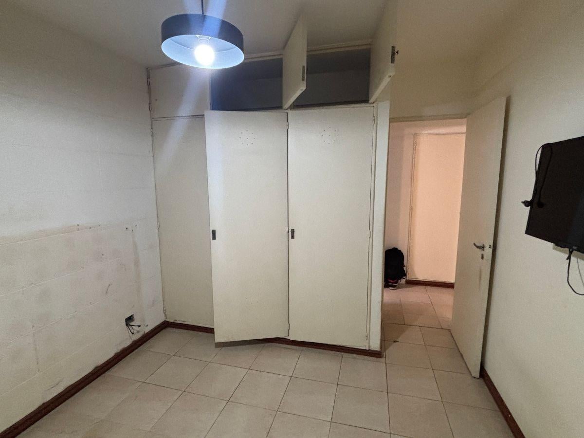 Foto de Dos ambientes planta baja apto profesional !, imagen 2