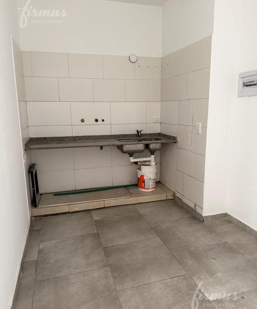Local Comercial en oportunidad en Alberdi