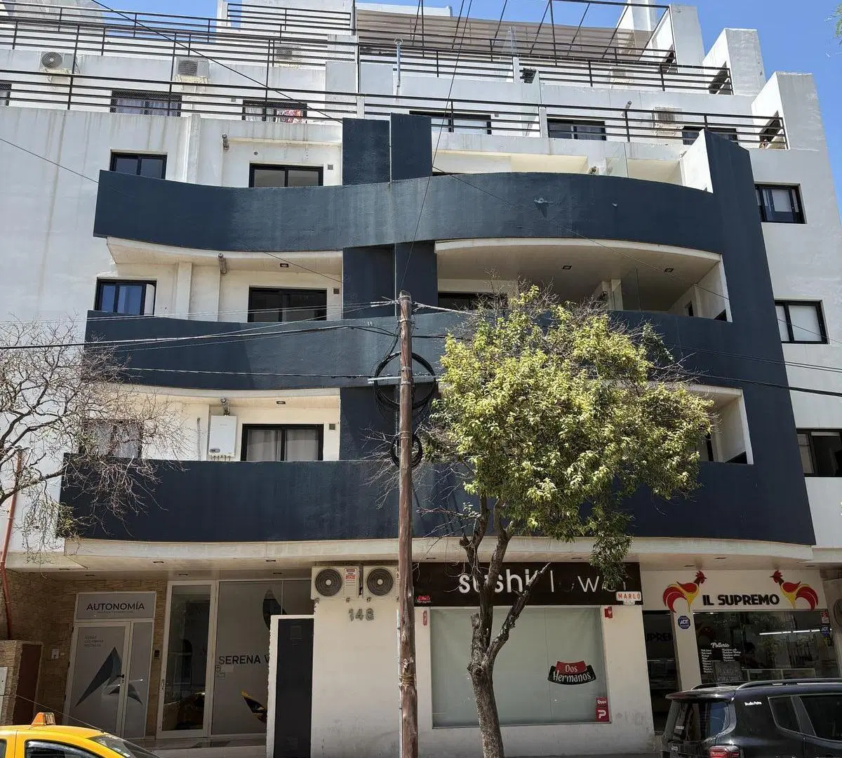 Departamento Amplio de 2 dormitorios en General Paz 4
