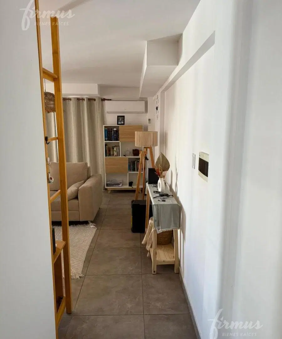 Departamento Amplio de 2 dormitorios en General Paz 2