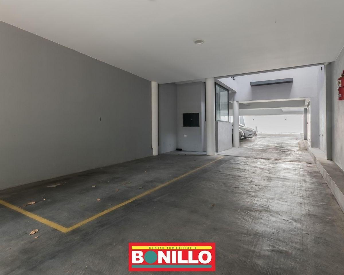 Foto de Cochera descubierta venta Villa Urquiza, imagen 3