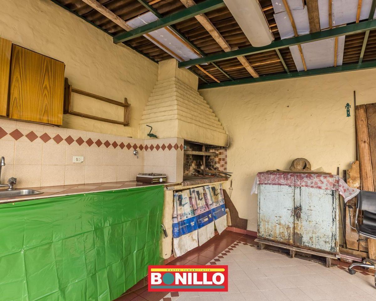 Casa 5 Ambientes Venta Parque Cha 2