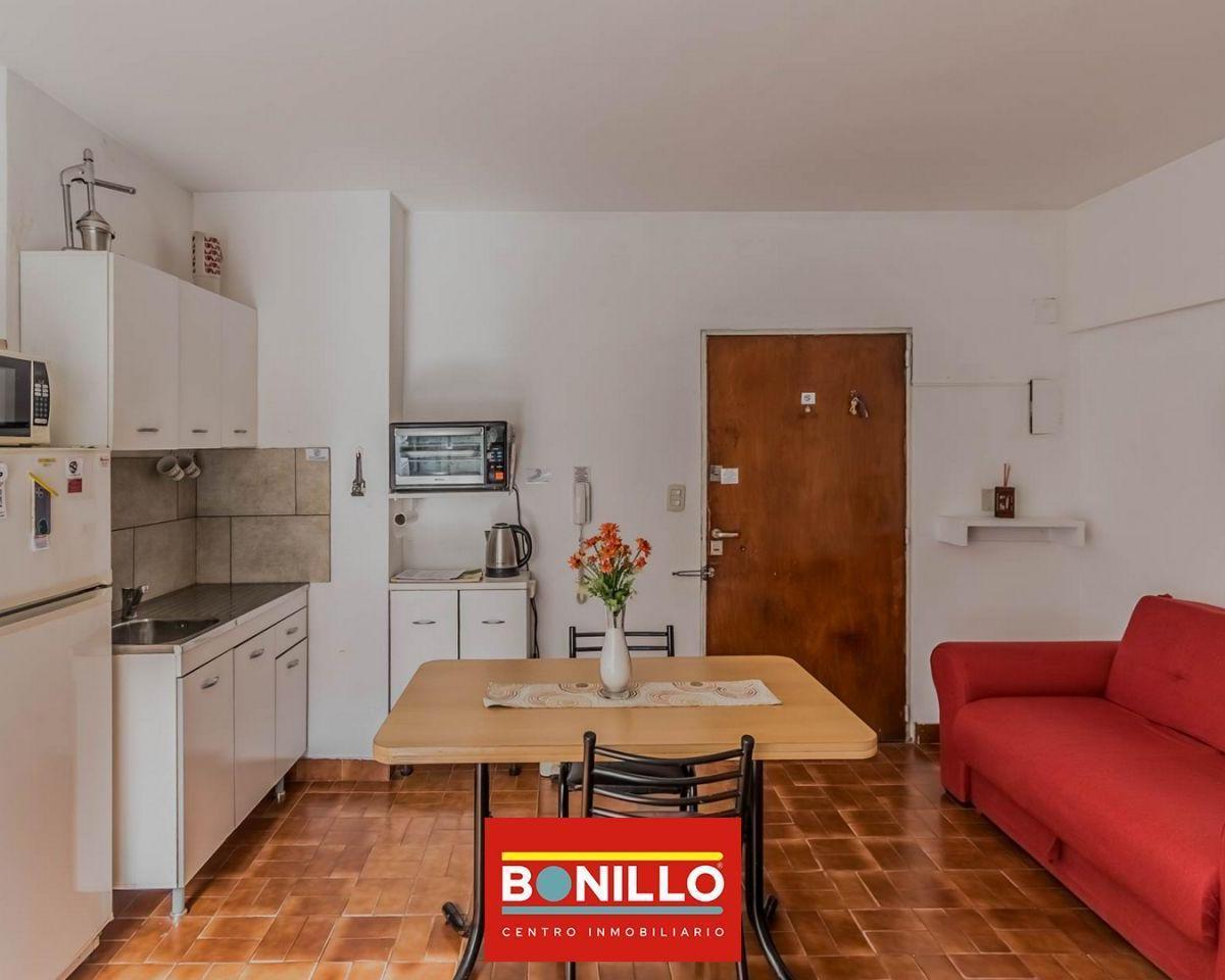 Departamento 2 Ambientes con Local Venta en San Nicolás 5
