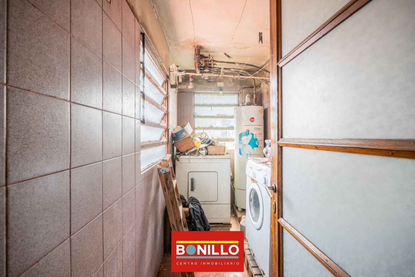 OPORTUNIDAD Venta de Casa A REFACCIONAR en Villa Pueyrredón