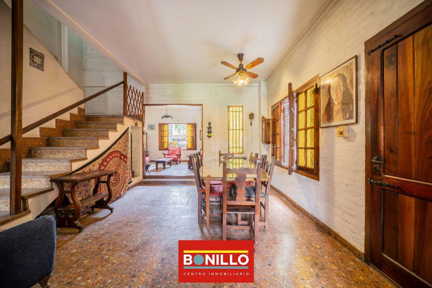 Foto de OPORTUNIDAD Venta de Casa A REFACCIONAR en Villa Pueyrredón, imagen 3