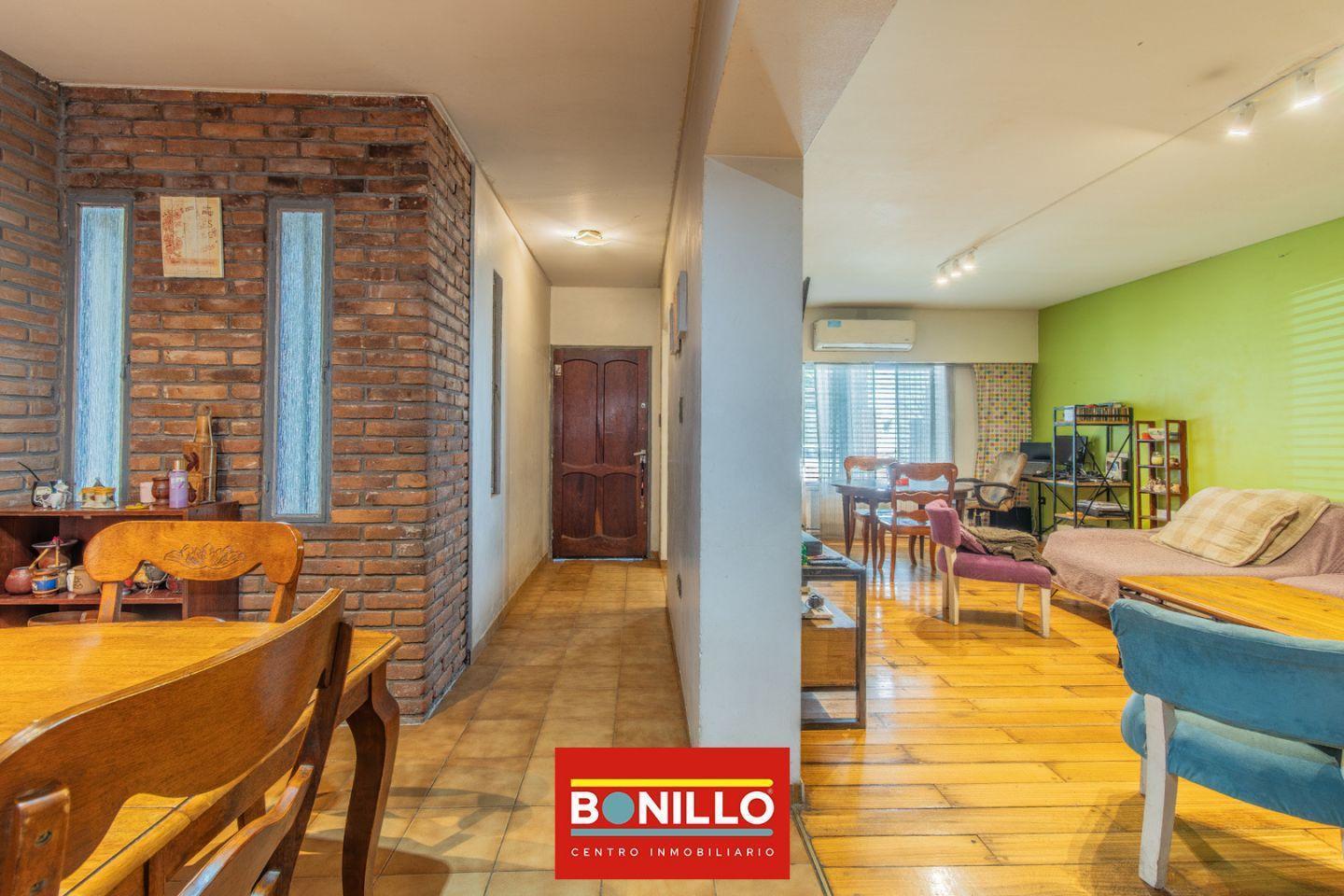 Foto de RESERVADO Casa 7 ambientes venta Villa Pueyrredón, imagen 3