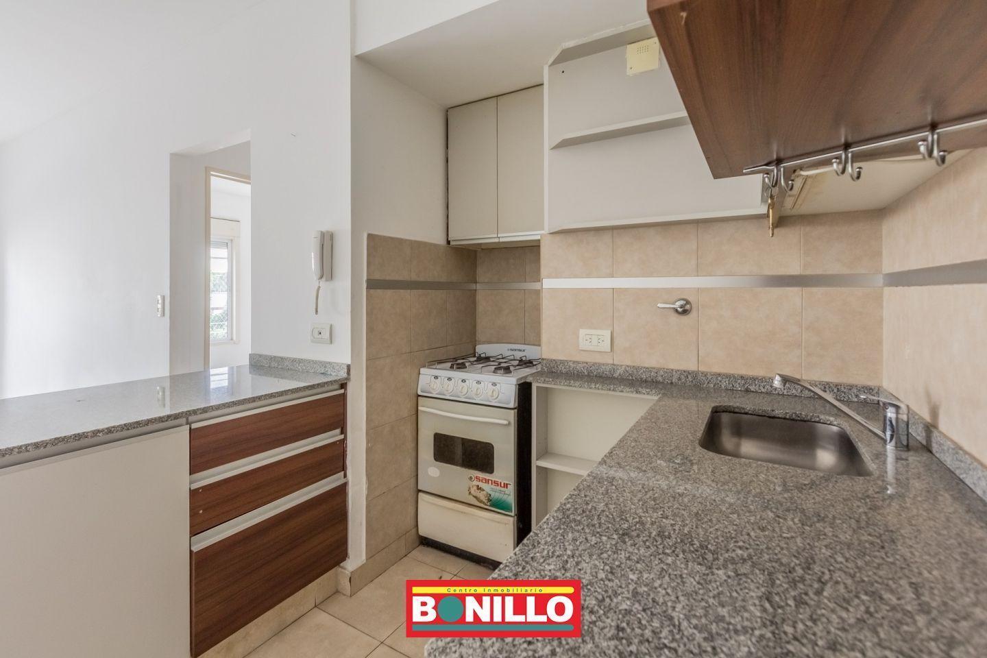 Foto de RESERVADO Departamento 2 ambientes venta Villa Pueyrredón, imagen 2