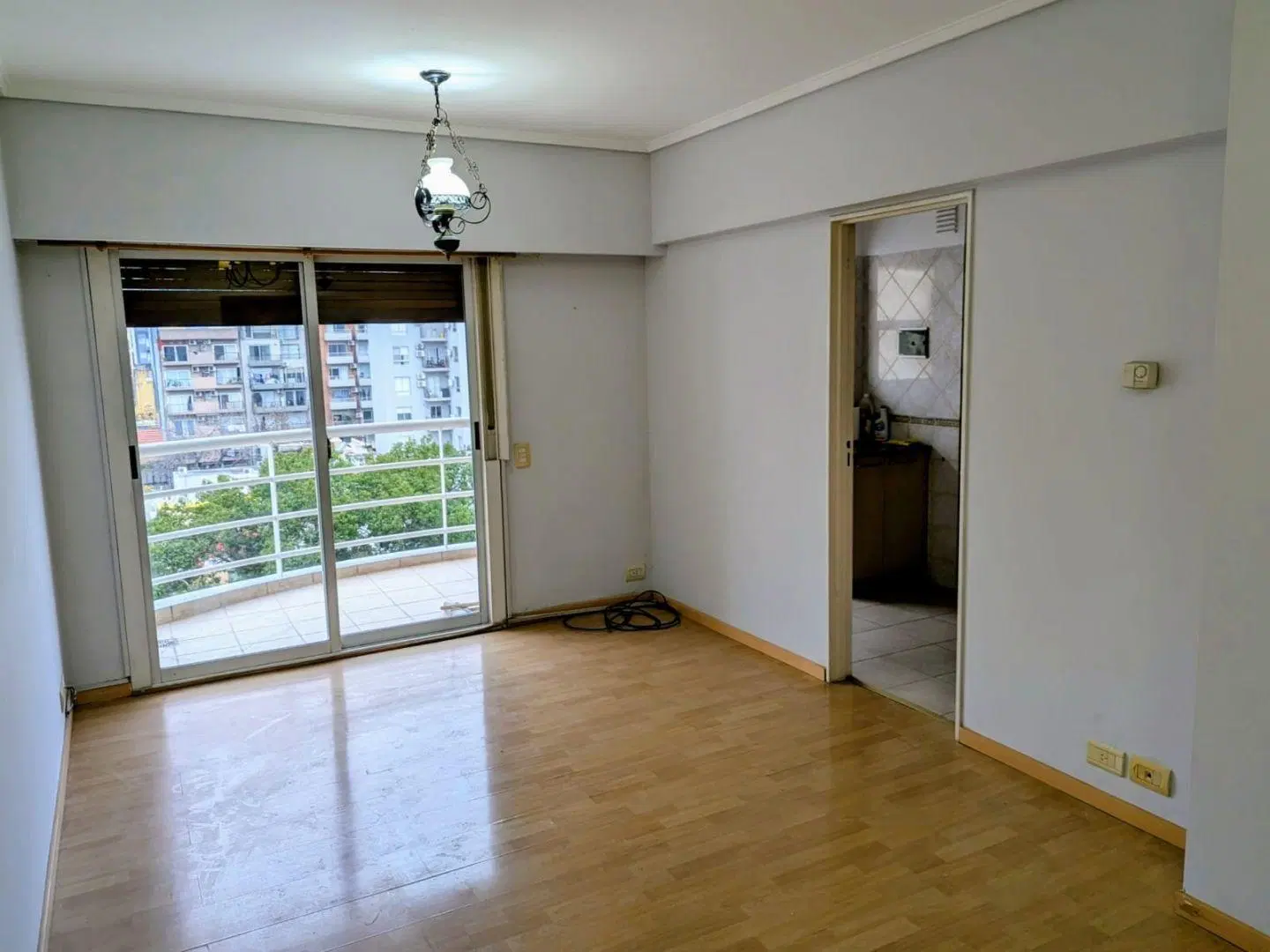 Departamento 2 ambientes. | CARACAS al 4600 3