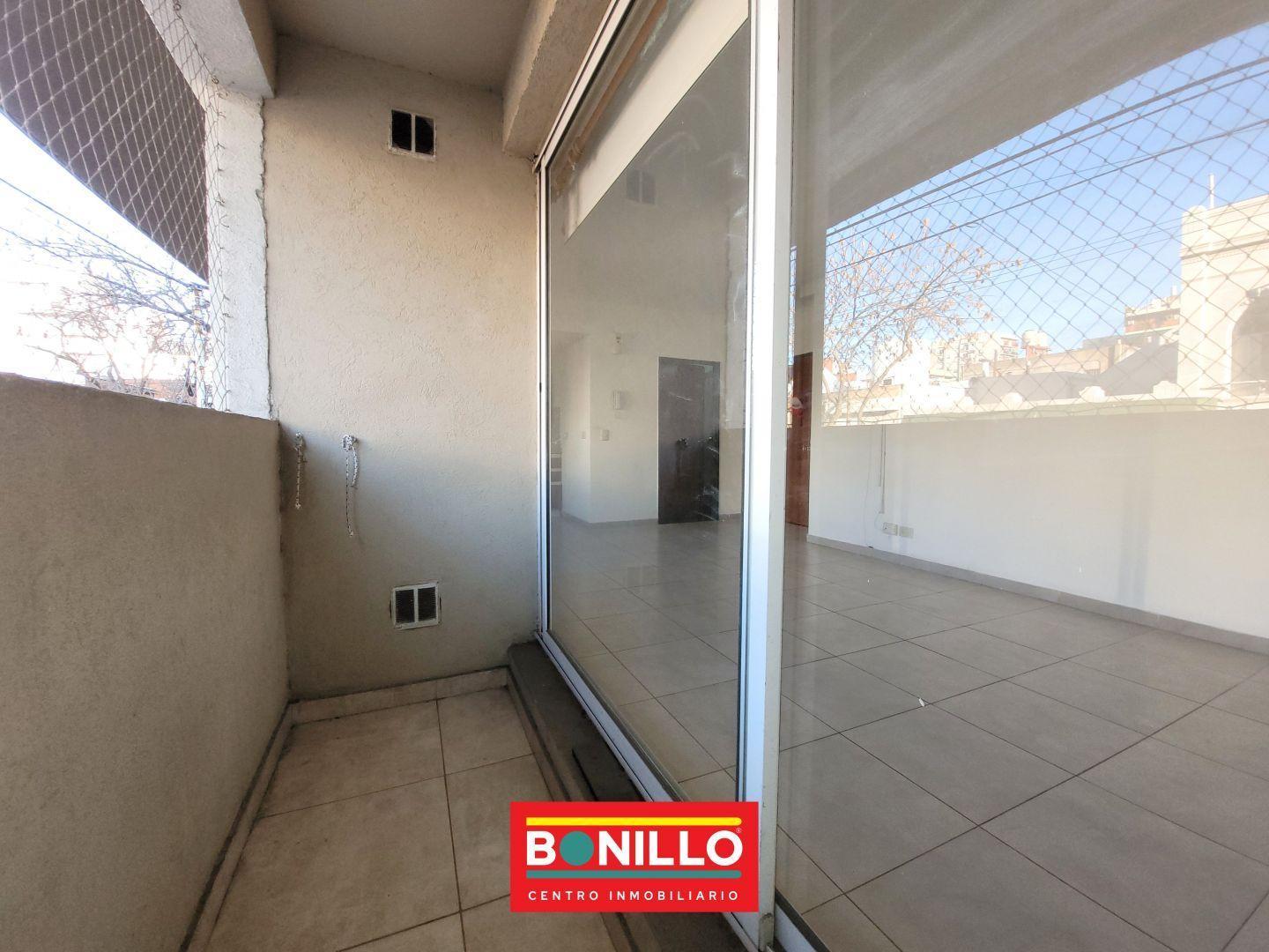 Foto de Departamento monoambiente alquiler Villa Pueyrredón, imagen 4
