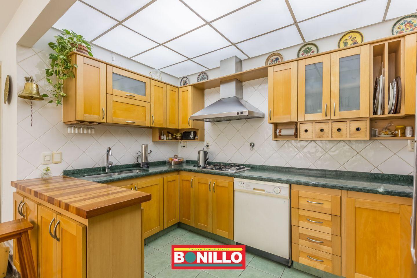 Foto de Casa 5 ambientes venta Villa Pueyrredón, imagen 3