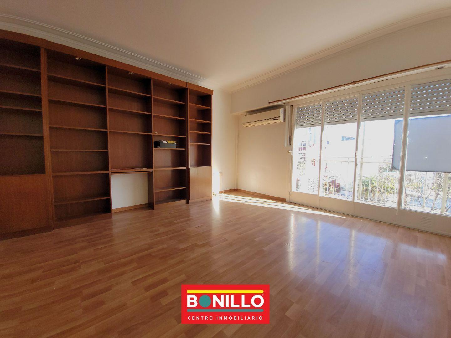 Foto de Departamento 3 ambientes alquiler Villa Pueyrredón, imagen 1