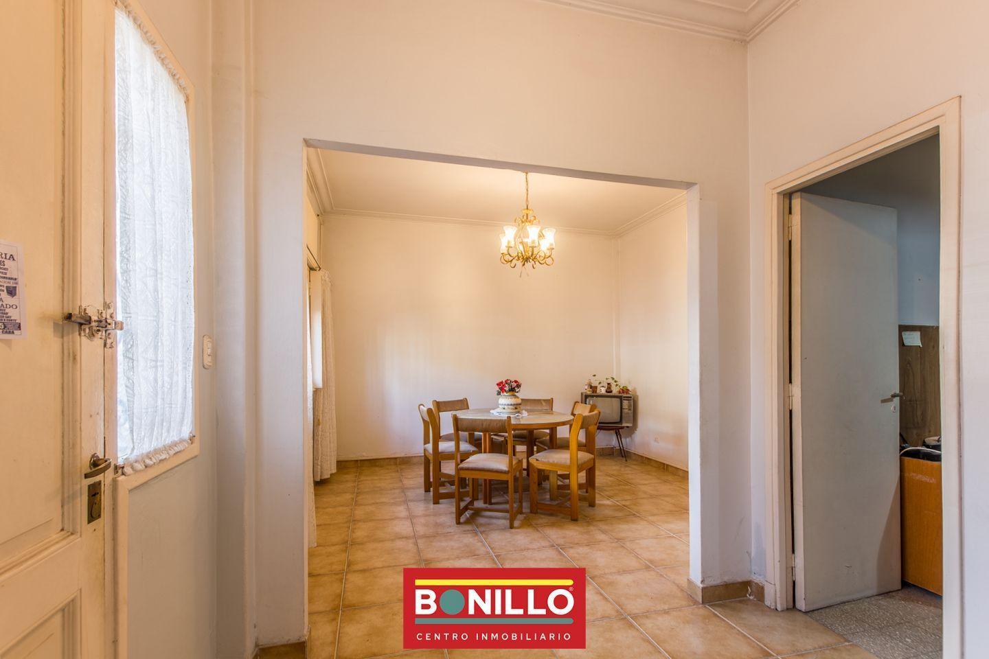 Foto de PH 2 ambientes venta Villa Pueyrredón, imagen 4