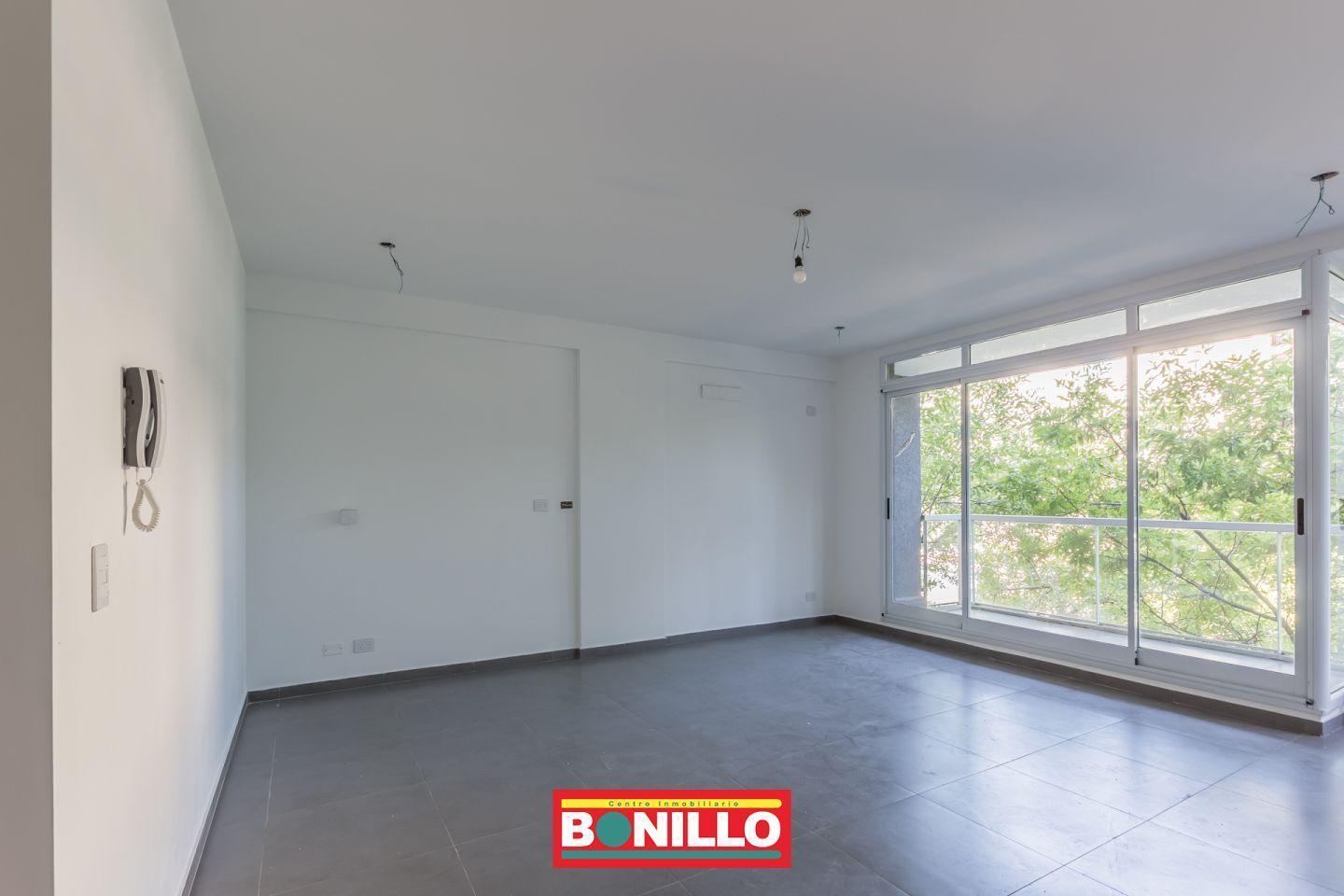 Foto de Departamento 3 ambientes venta Villa Pueyrredón, imagen 1