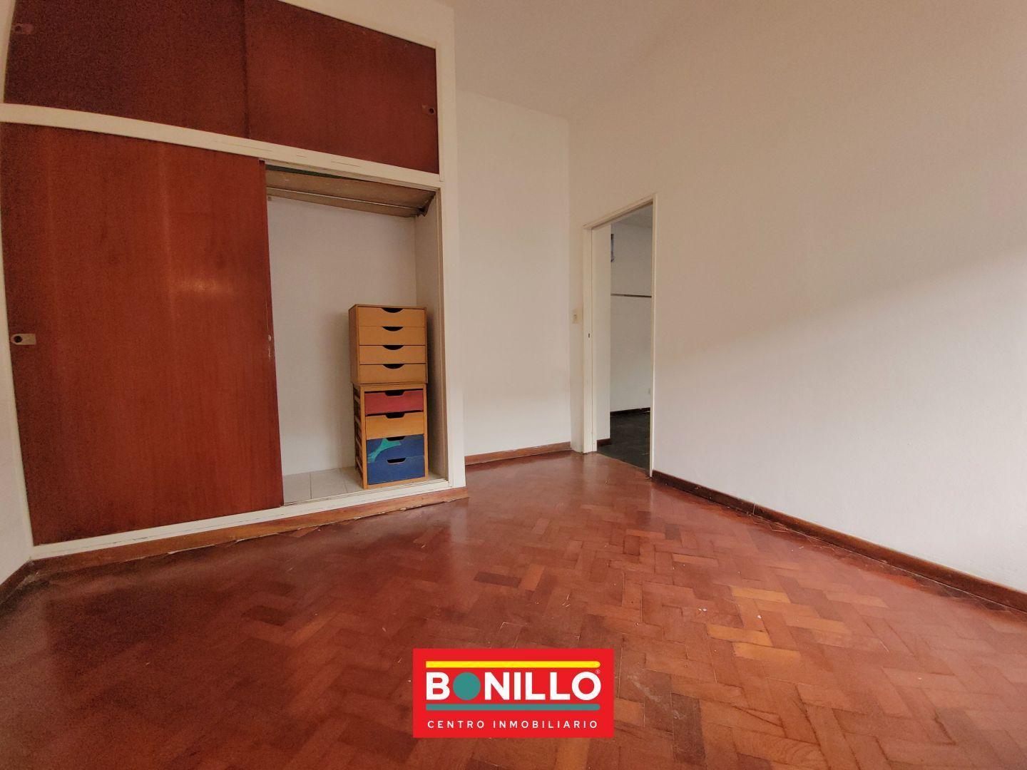 Foto de PH 2 ambientes alquiler Villa Pueyrredón, imagen 5