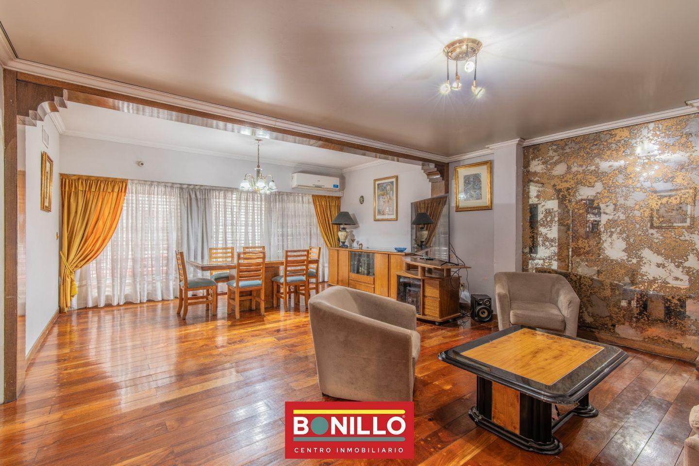Foto de Casa 5 ambientes venta Villa Urquiza, imagen 1