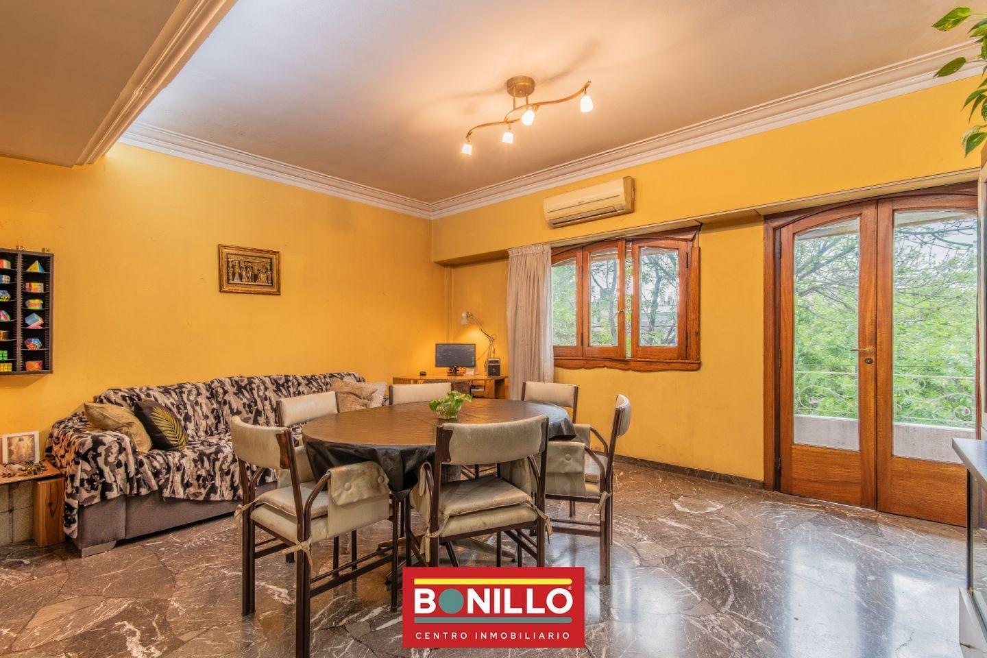 Foto de PH 4 ambientes venta Villa Urquiza, imagen 2