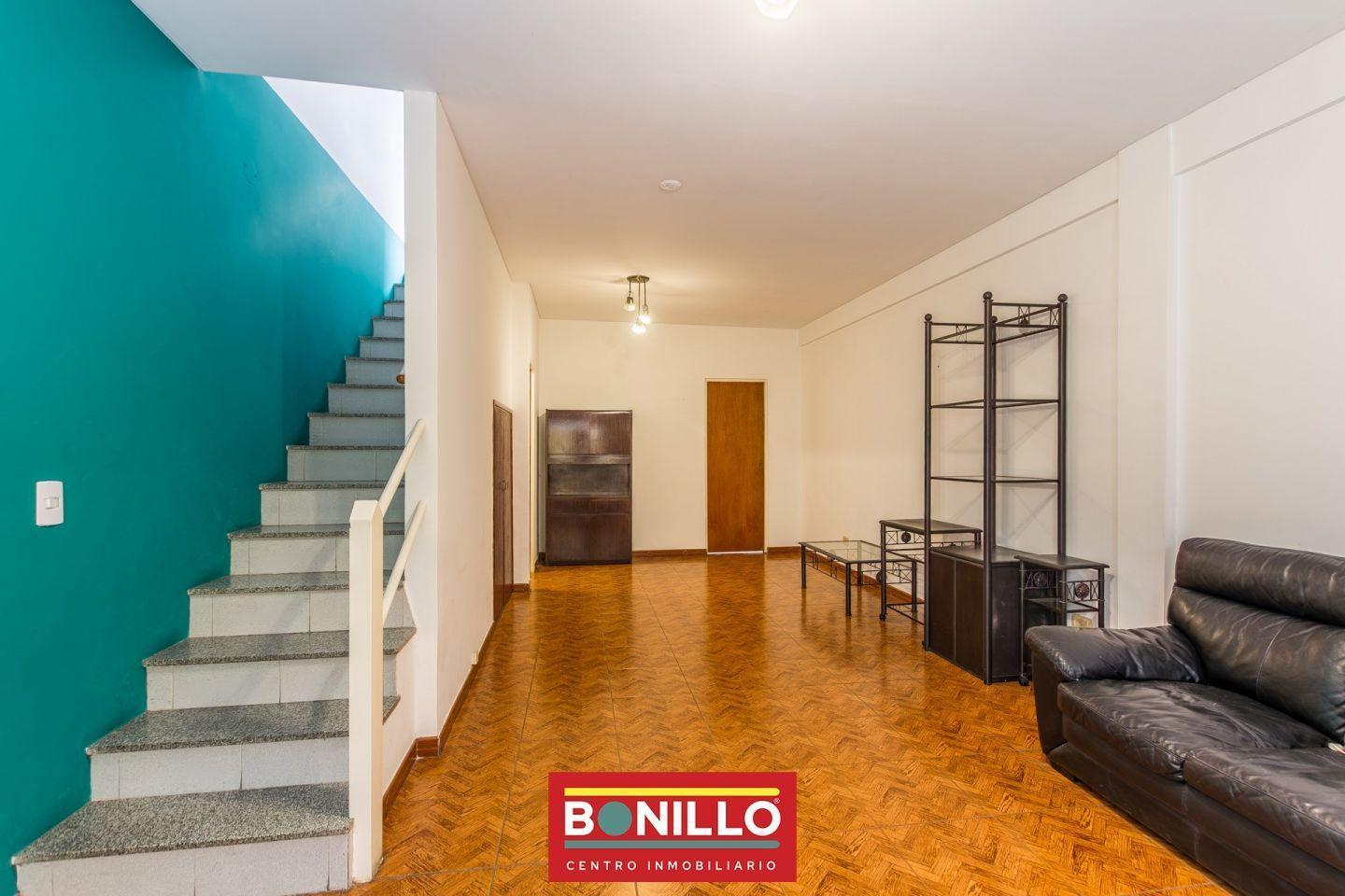 Foto de Duplex 3 ambientes venta Coghlan, imagen 2